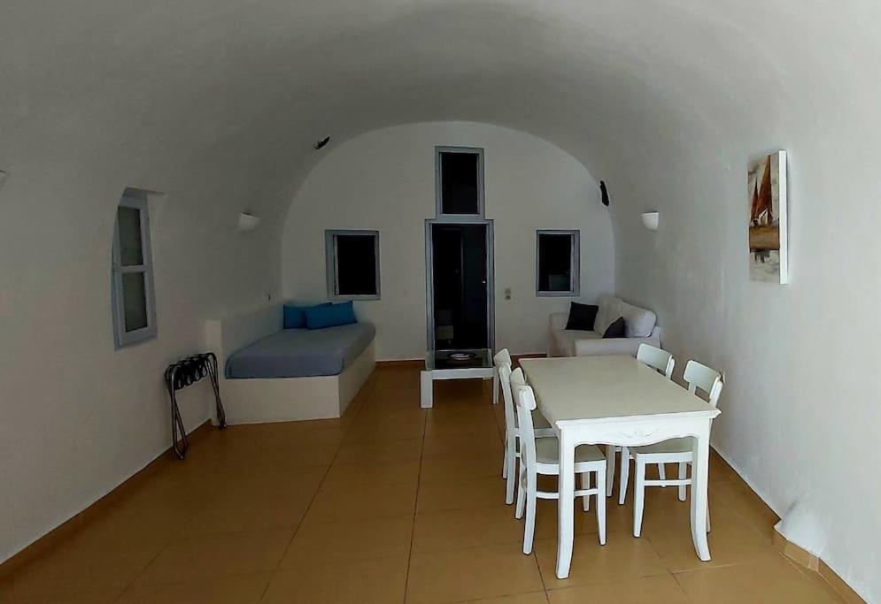 Дом отдыха Rock Cave House